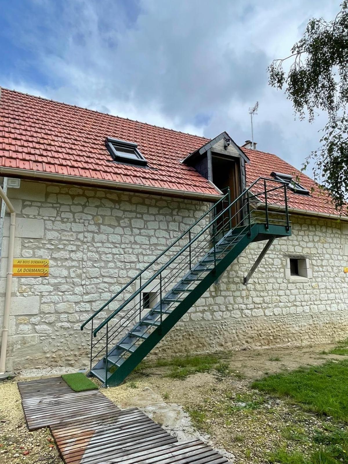 Hotel Le Relais, La Dormance, Le Bois Dormant Châteauvieux Zewnętrze zdjęcie